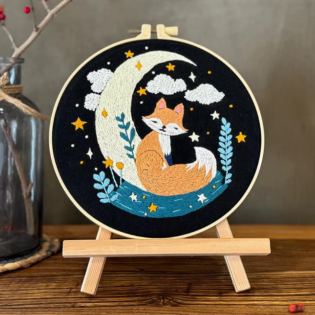 Cute Cartoon Fox Embroidery Kit with Instruction Needle Thread Stapmed Cloth For Room Decor DIY Crafter Gift