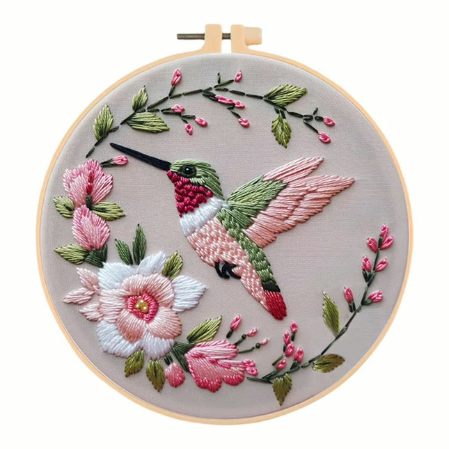 Cute Animal Handmade Embroidery Kit with Pattern Cotton Threads Needles Hoop Handmade Sewing Art Craft Kit for Mom Grandma