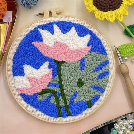 Punch Needle Embroidery Starter Kits Flower Easy Punch Needle Kits Animal Tool with Instruction Threader Fabric Yarns and Hoop