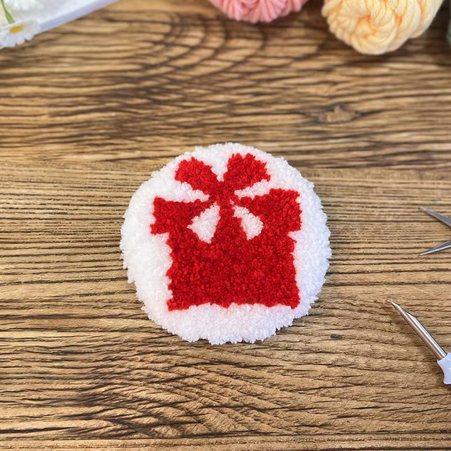1PC 4cm DIY Punch Needle Coasters Kit Containing yarn Fun Pattern Coaster Set For Christmas with Animal Pattern Tea Cushions